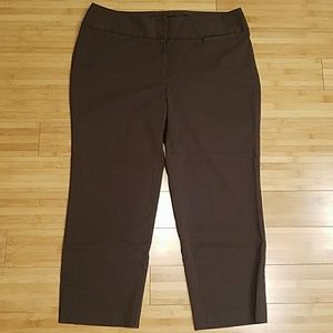 3 for 💲10!  Lane Bryant Capri Pant